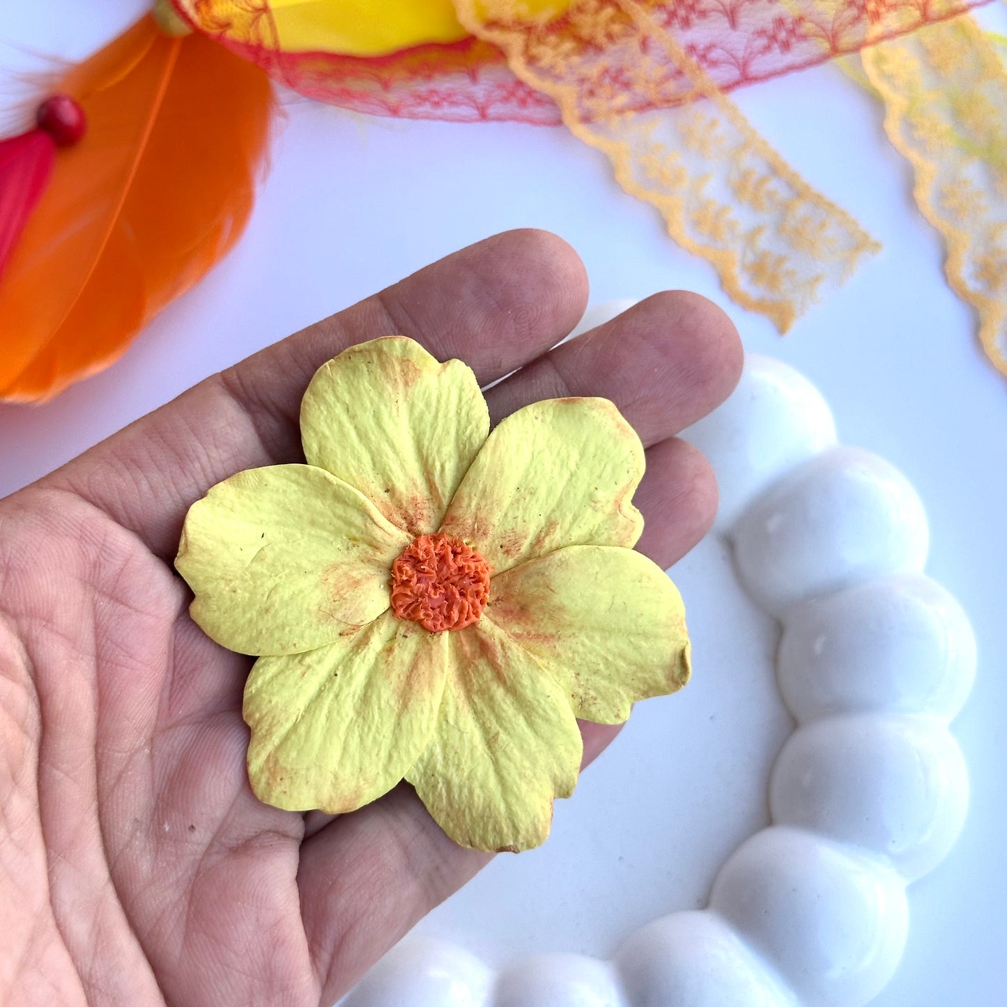 Flower pin